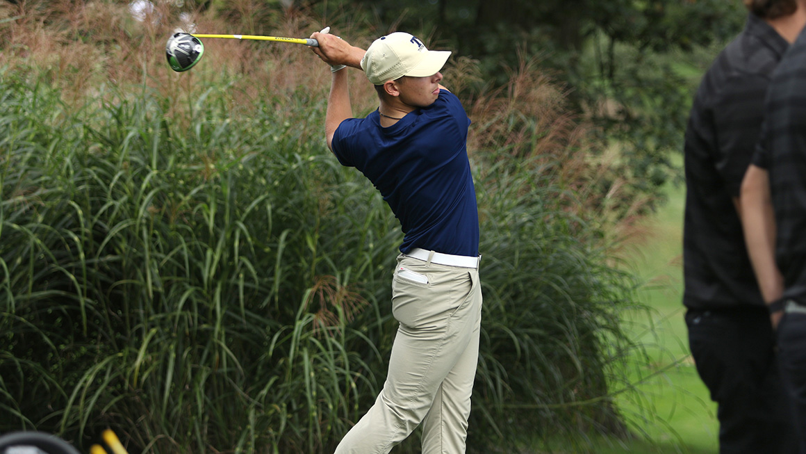 Men's Golf Finishes First Day of Illinois Wesleyan Invitational