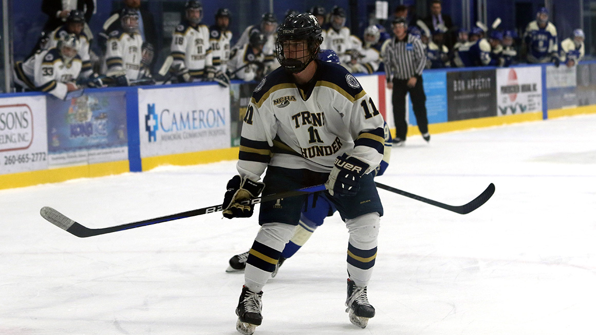 Men's Hockey Falls to Plymouth State