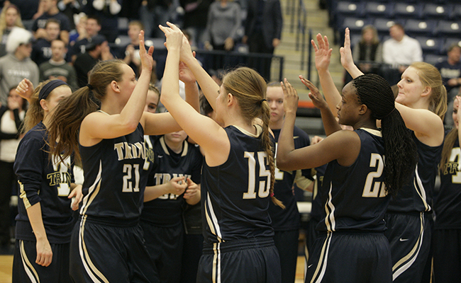 Women's Basketball Picked to Finish Second in MIAA