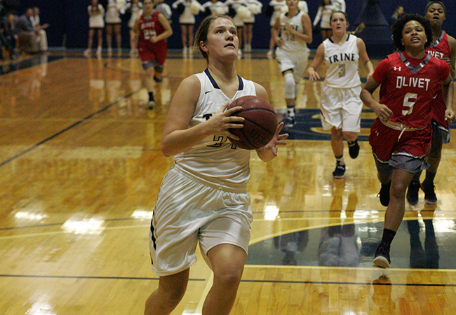 Trine Stays Unbeaten With Blowout Against Oberlin