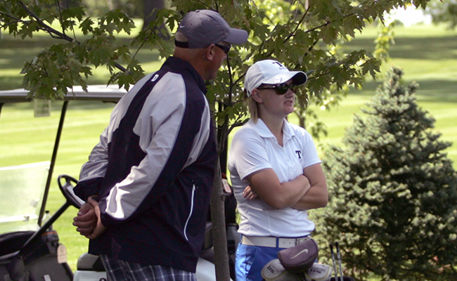 Women's Golf Finishes Sixth