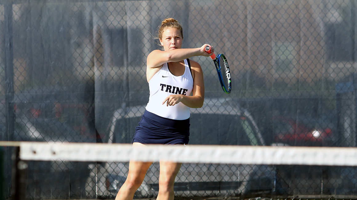 Women's Tennis Stays Undefeated with Lopsided Victory Over Manchester