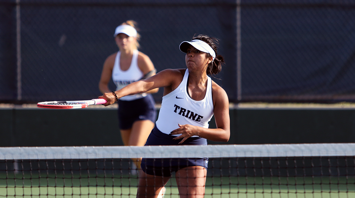 Women's Tennis Swept by Visiting Hope