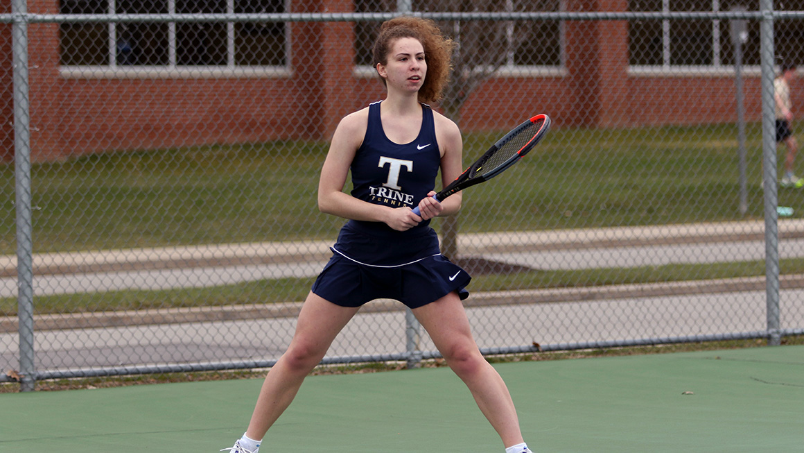 Women's Tennis Outmatched by Hope