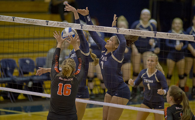 Volleyball Falls on the Road at Olivet