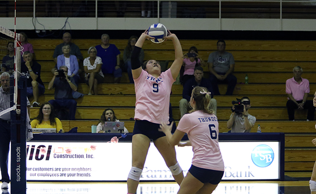 Thunder Fall in Tri-Match at Wheaton College