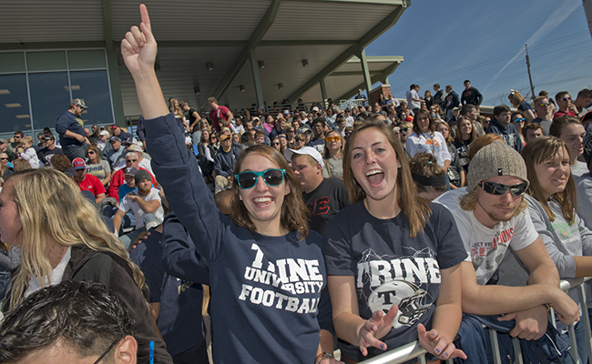 Student Fan Bus Available for Football Season-Opener