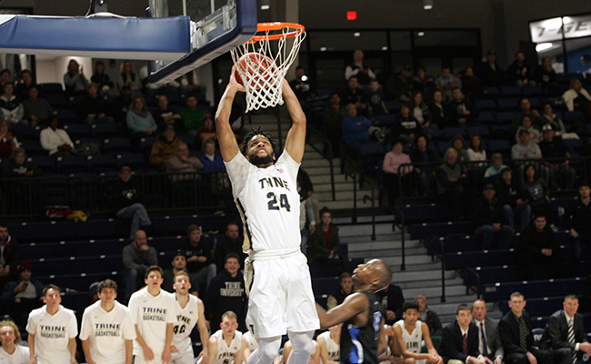 Men's Basketball Suffers Four-Point Loss to Baldwin Wallace