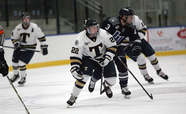 Men's Hockey Advances to Harris Cup Semi's with Minigame Win
