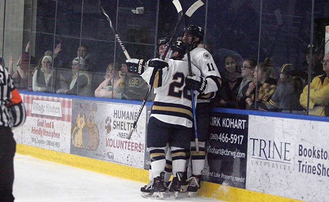 Men's Hockey Stumped by Nationally-Ranked Foresters Again