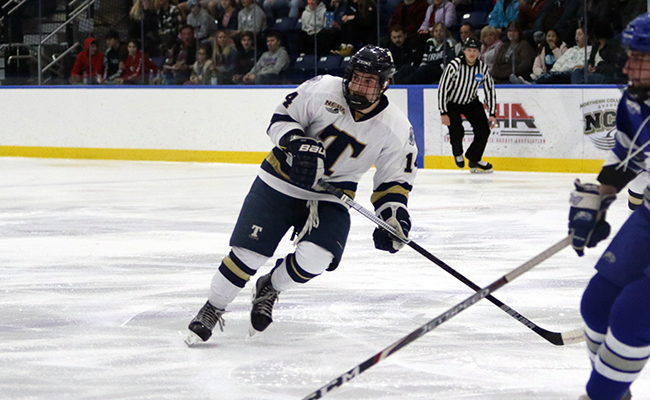 Men's Hockey Ends in 2-2 Draw with Visiting Falcons
