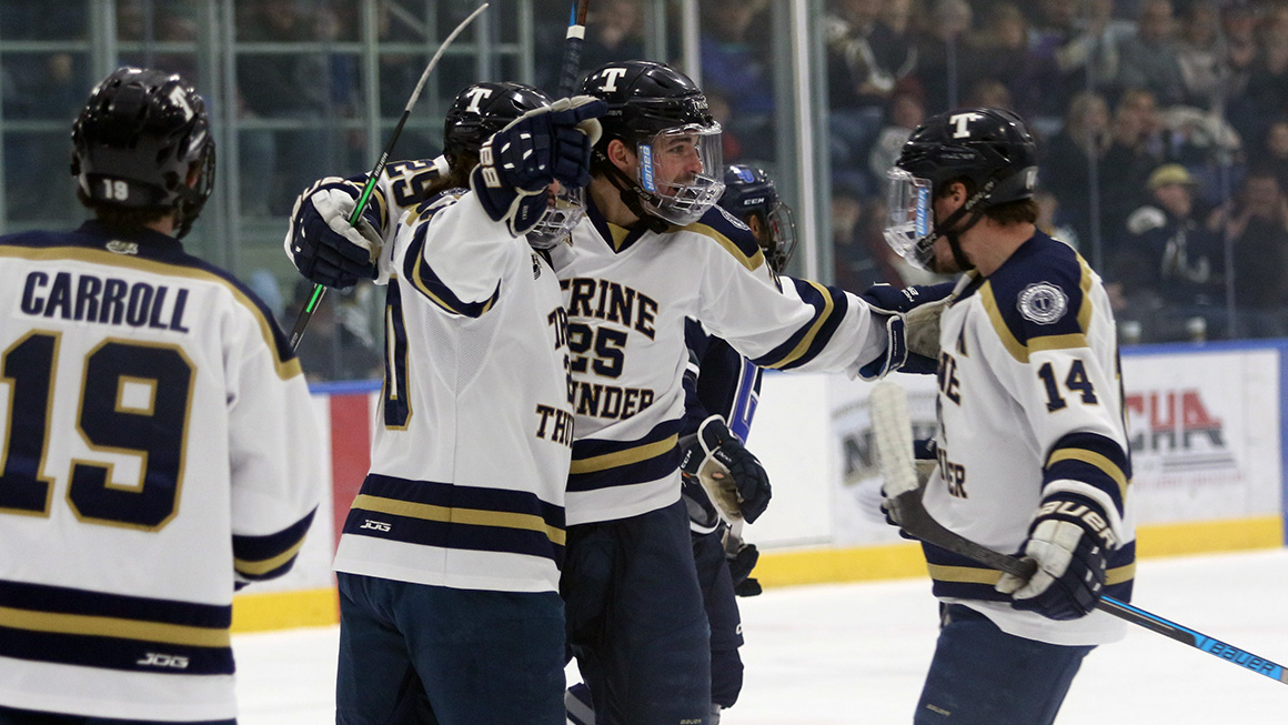 Men's Hockey Secures Home Ice for Opening Round of Harris Cup Playoffs