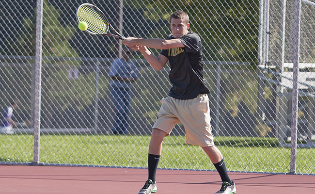 Men's Tennis Opens Spring with Sweep