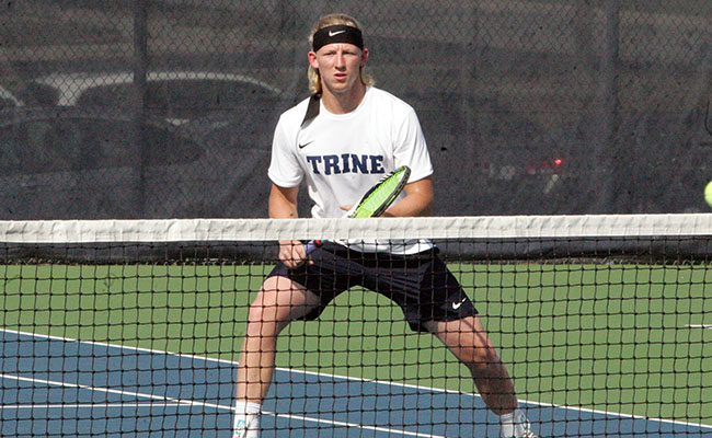 Men's Tennis Tripped Up by Carthage