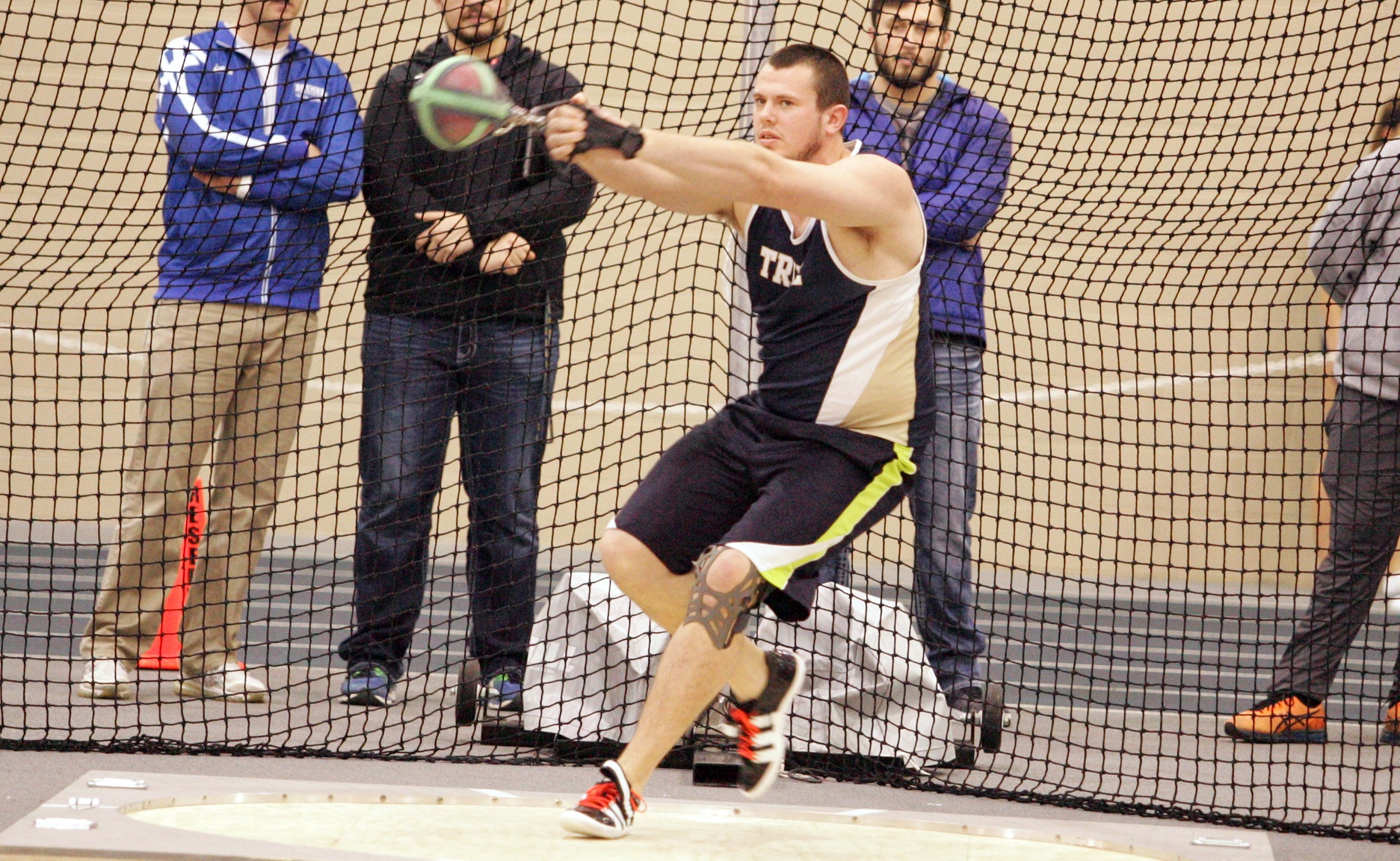 Bunting Wins Weight Throw at Hillsdale Tune-Up