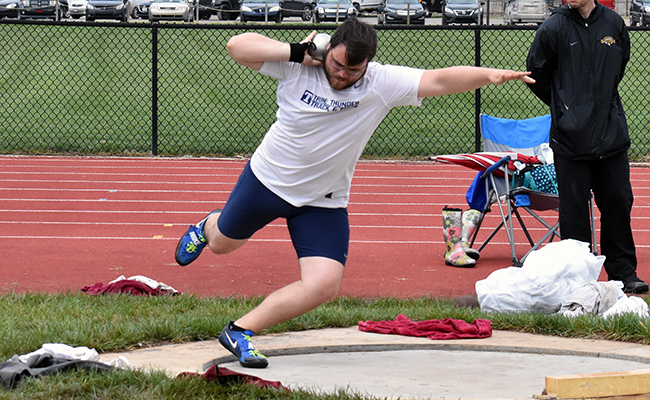 Men's Track & Field Competes at Gina Relays