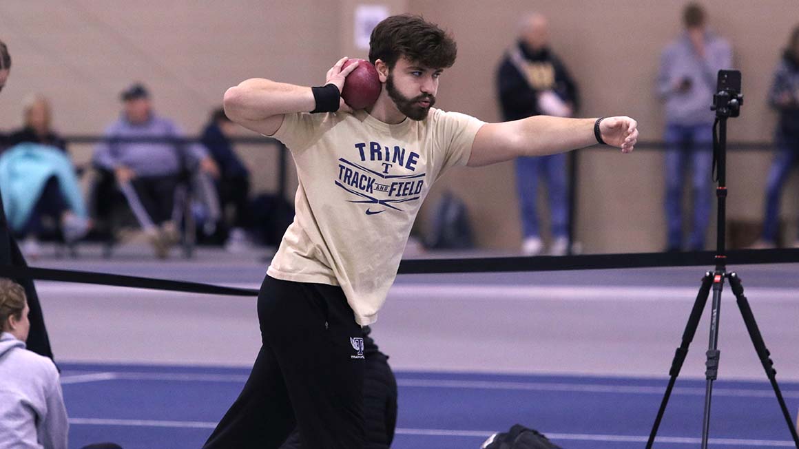 Trine Throwers Compete at Defiance