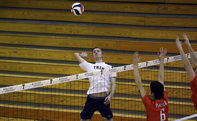Trine Men's Volleyball Falls Short in Tri-Match at Concordia Chicago