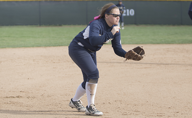 Softball Swept on Opening Day in Florida