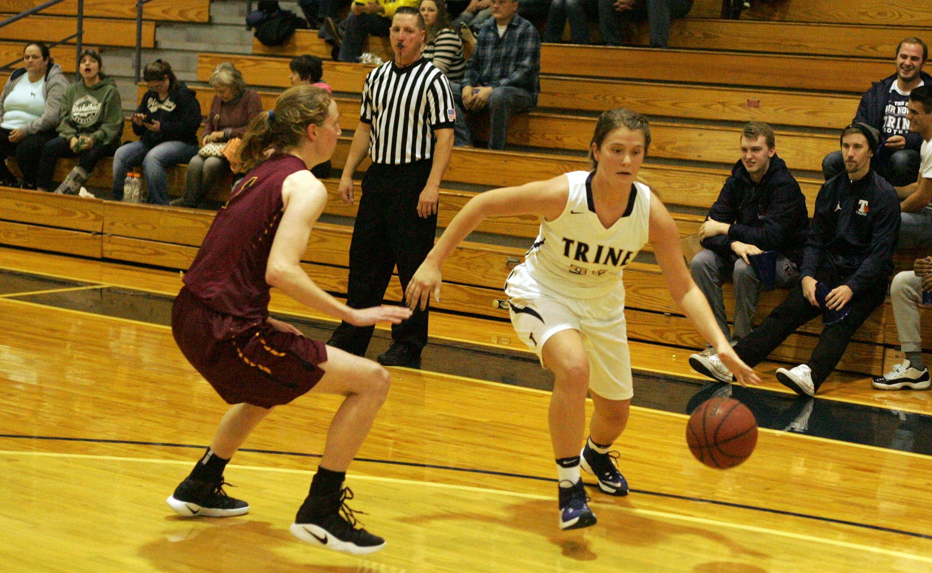 Women’s Basketball Hits Triple Digits in Victory