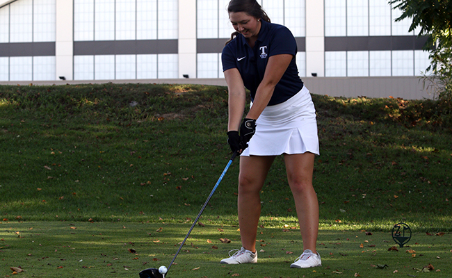 Women's Golf Places Fifth at Thomas More Invite