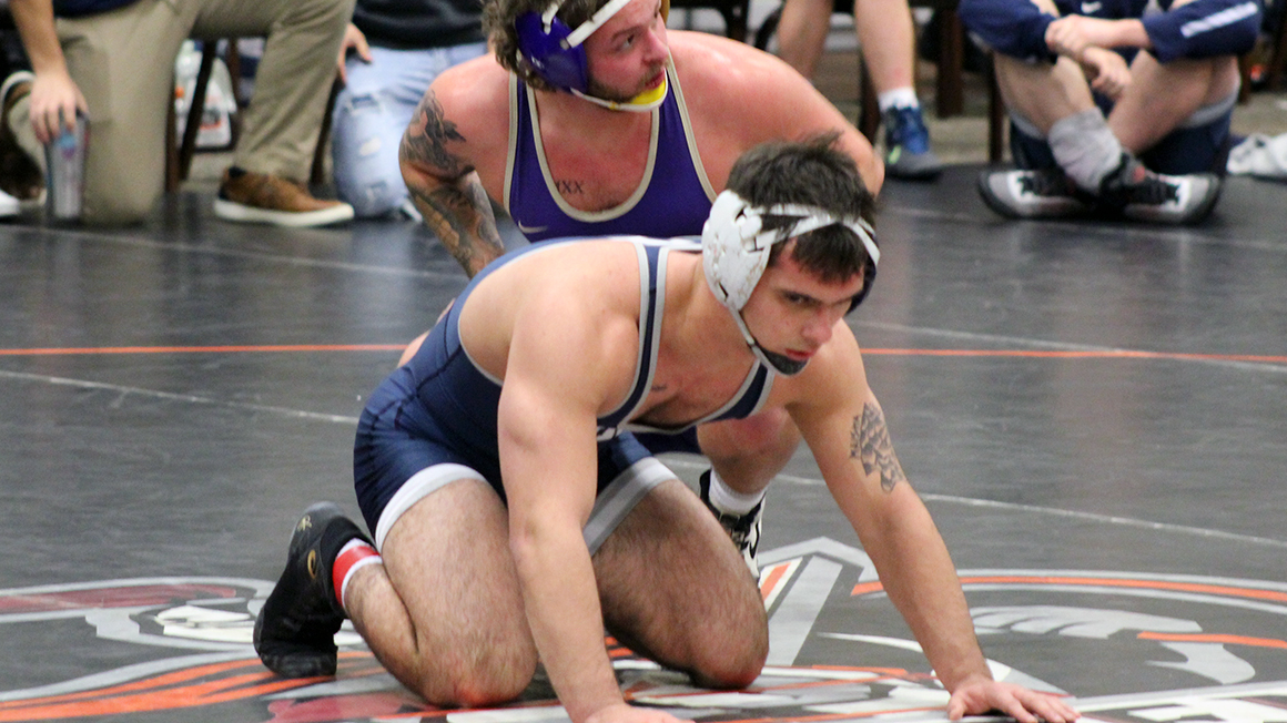 Shorthanded Men's Wrestling Struggles with Nationally-Ranked Competition at Kalahari Duals