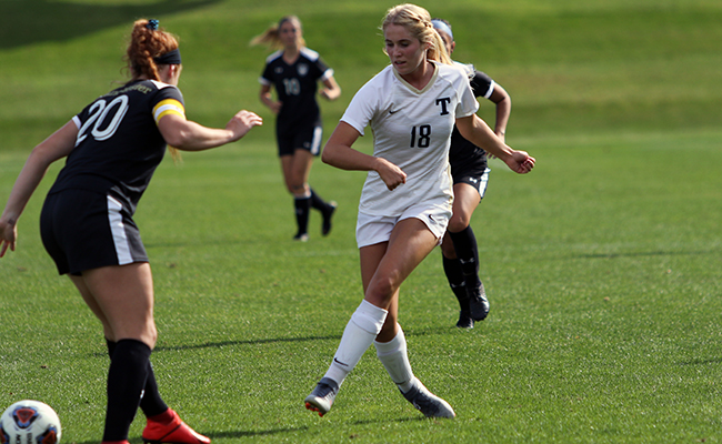 Women's Soccer Falls to Visiting Hope