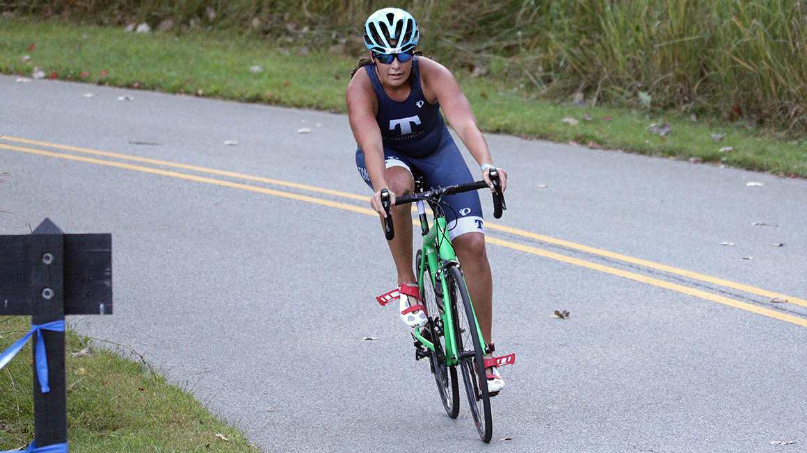 Trine Women's Triathlon Takes Team Title at USA Triathlon Central Region Qualifier