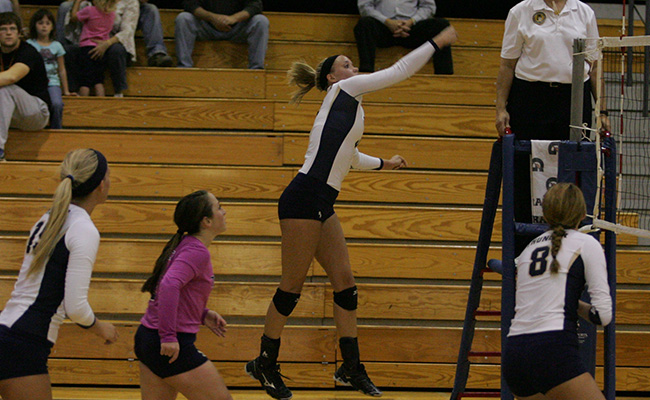 Balanced Attack Leads Trine over St. Mary's