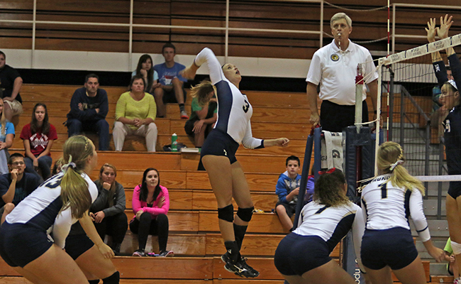 Thunder Fall to Alma in Five Sets