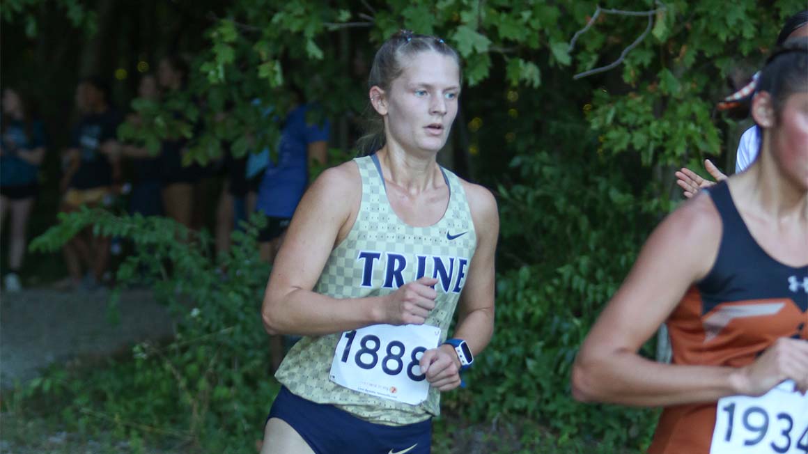 Women's Cross Country Takes the Course at Bethel