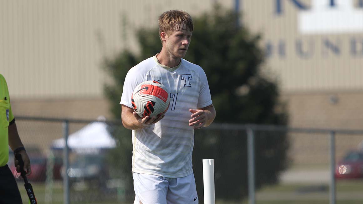 Murphy Becomes Trine's DIII Scoring Leader in 3-1 Victory