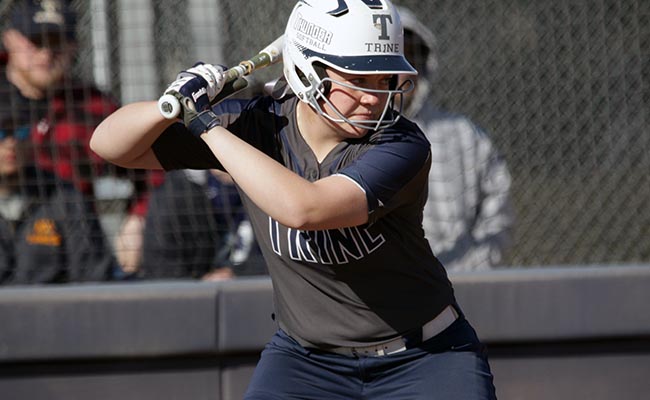 Softball Defeats Comets and Scots