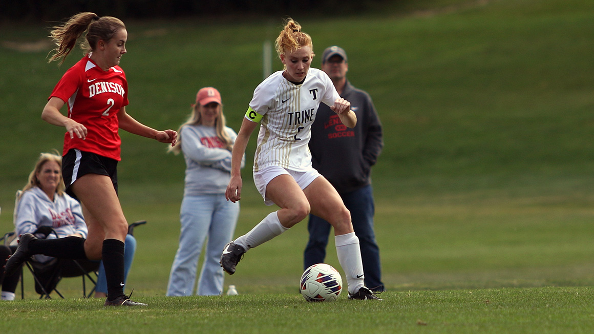 Women's Soccer Erases First-Half Lead for 1-1 Draw